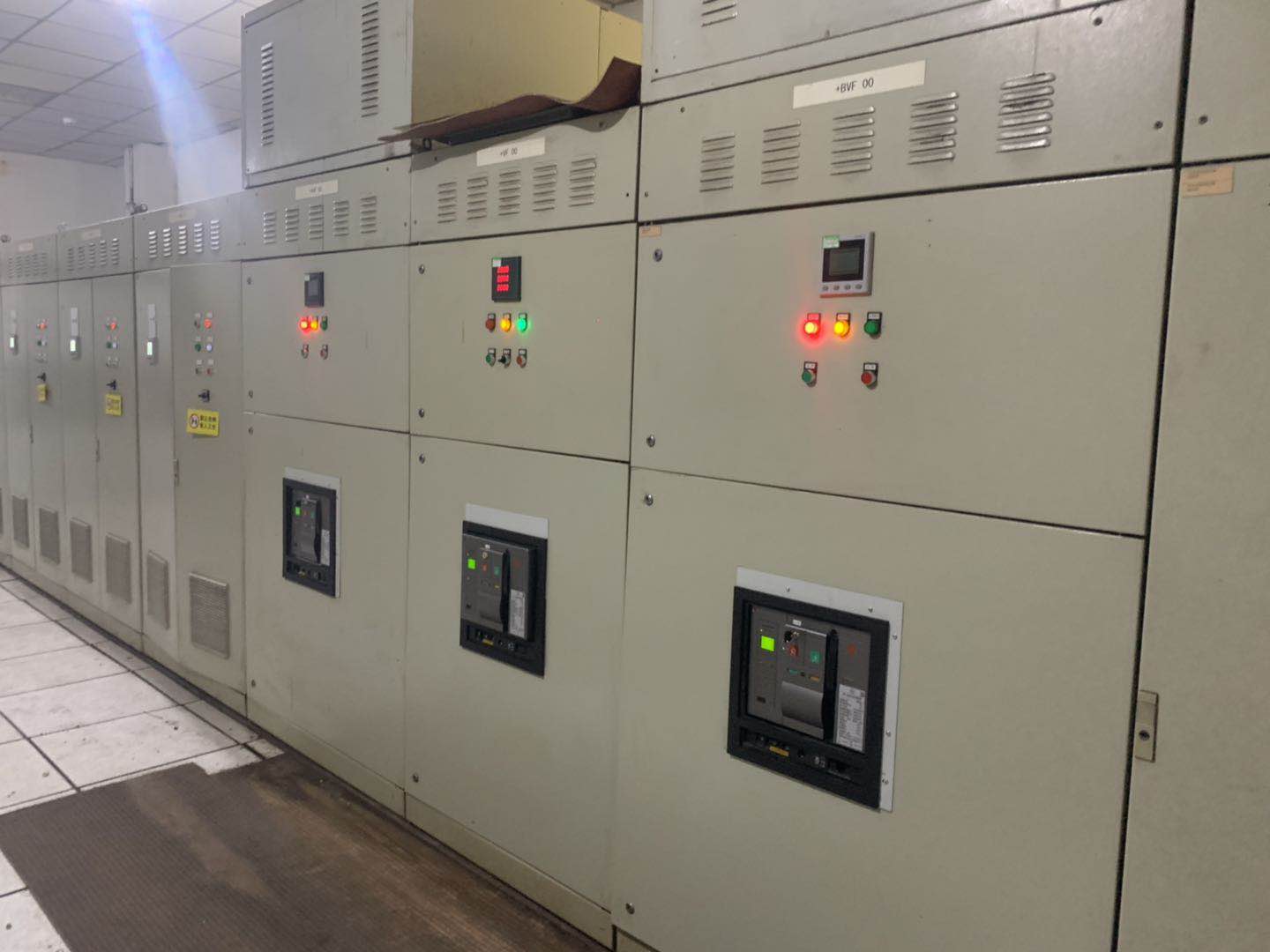 3臺(tái)CW3-4000更換ABB. E4